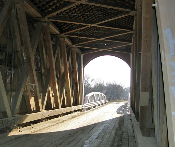 Wolf bridge illinois